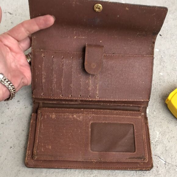Vintage Louis Vuitton trifold wallet - Picture 3 of 7